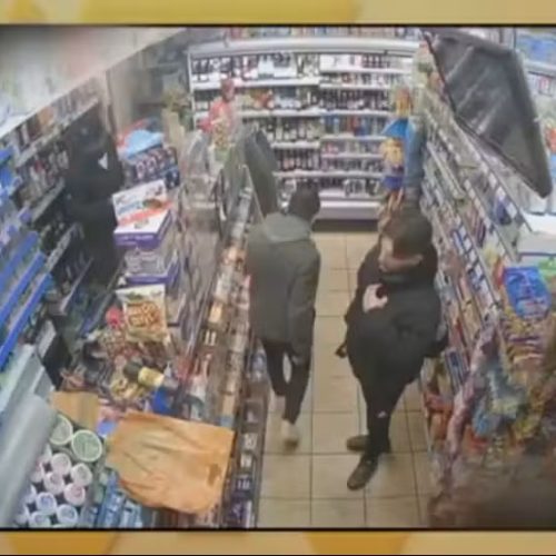 Reencontro inusitado: Jovem encontra pai desaparecido há duas décadas em minimercado