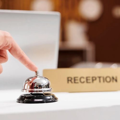 Novas regras de check-in e check-out para hoteis e pousadas já valem no país