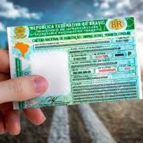 STF rejeita ação contra renovação automática da CNH sem exames