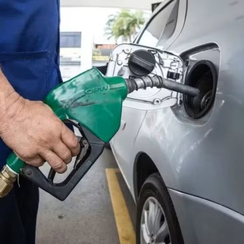 Governadores rejeitam reduzir ICMS dos combustíveis e contestam impacto no preço; consumidor abandonado pelos governos estaduais