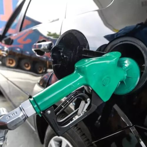 Alta de preços praticada pelos postos e distribuidoras de combustíveis leva governo a acionar Cade contra especulação