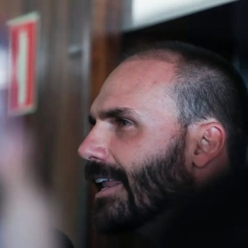 Eduardo Bolsonaro reage à condenação e diz que STF quer tirá-lo das eleições