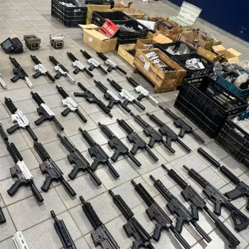 Trio volta à prisão após Justiça revogar liberdade provisória