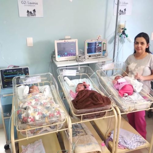 Trigêmeas prematuras que nasceram com menos de 600 gramas em São João da Boa Vista apresentam recuperação espetacular