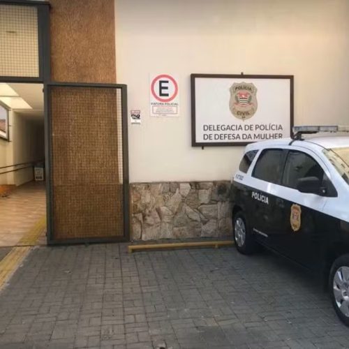 Mulher é encontrada amarrada com coleira no quintal após agressões em São Carlos