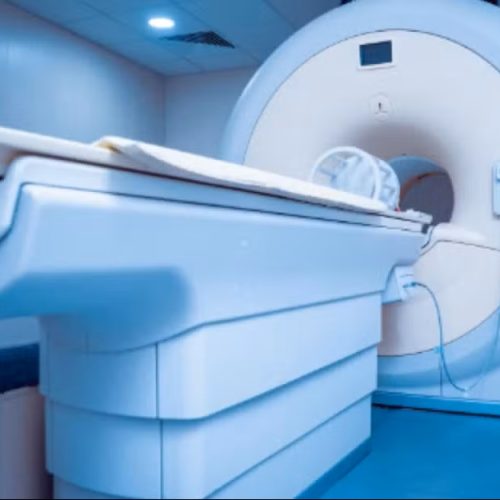 Plano de saúde é condenado após negar exame urgente a paciente; nome da empresa não foi divulgado.