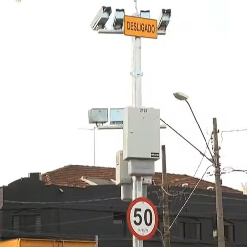 Ribeirão Preto suspende multas por avanço de sinal durante a madrugada