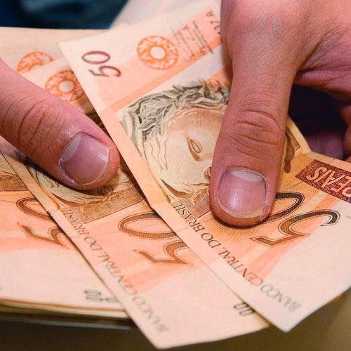 Novo salário mínimo entra em vigor e impacta benefícios de milhões