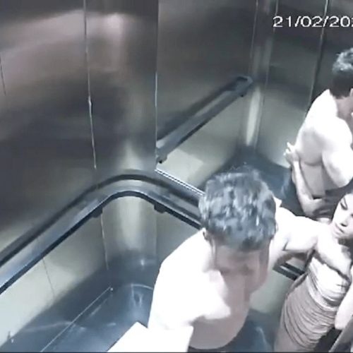 Empresário é flagrado agredindo namorada dentro de elevador