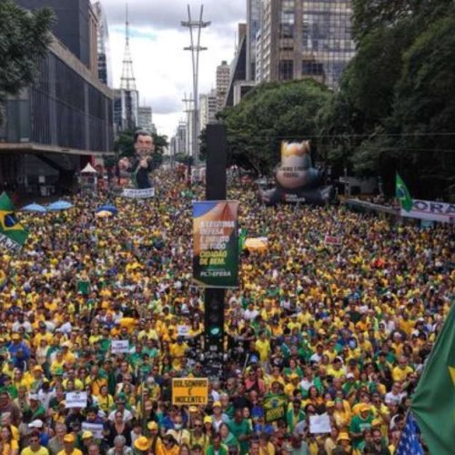 Paulista vira palco de ofensiva da direita contra Lula e STF