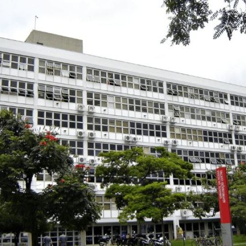 Funcionários da USP entram em greve por tempo indeterminado