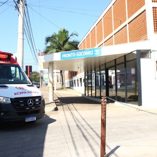 Homem é atacado com facão dentro de academia no interior de SP