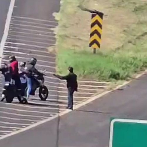 Casal é rendido e tem moto de luxo roubada na Anhanguera, no interior de SP