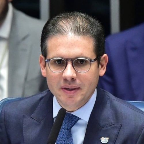 Câmara Federal mantém votação sobre fim da escala 6×1 apesar de proposta do governo