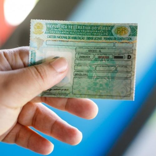 Mudanças na CNH começam a valer: governo lança regras para reduzir custos e facilitar habilitação