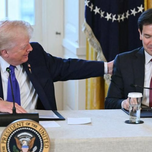 Trump elogia ideia de Marco Rubio no poder em Cuba e ameaça cortar apoio à ilha