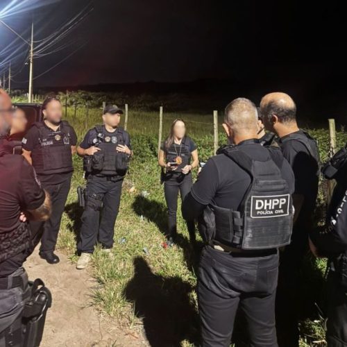 Criança de 3 anos era alvo de rede de exploração chefiada por piloto; mulher é presa no ES