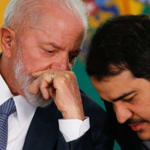 Lula formaliza indicação de Messias para vaga no STF