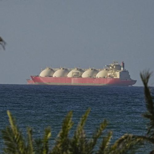 Bloqueio dos EUA em Ormuz eleva tensão e ameaça abastecimento global de petróleo