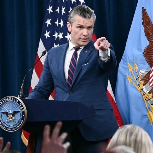 Aliado fiel de Trump e cercado de polêmicas: quem é Pete Hegseth