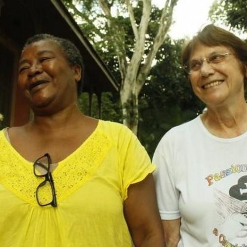 Sobrevivência e recomeço marcam realidade de mulheres na prostituição em SP