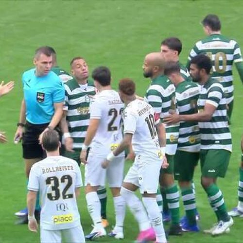 Breno Lopes rouba a cena, e Coritiba vence o Santos por 3 a 0