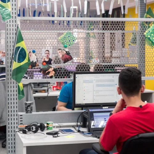 Copa 2026: trabalhador terá folga nos jogos do Brasil? Veja o que diz a lei