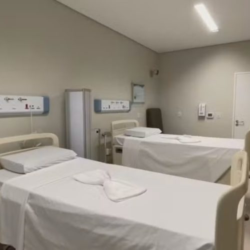 Não procede a informação de que o Hospital Santa Lucinda realize mais curetagens do que AMIU. No SUS, o termo “curetagem” é muitas vezes usado de forma genérica para registrar o esvaziamento uterino após abortamento, porque não há codificação/nomenclatura - 1