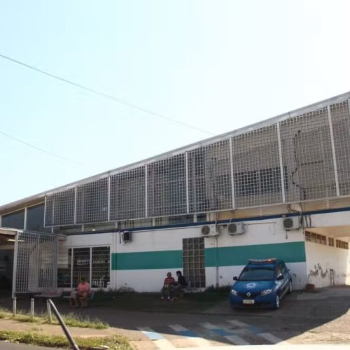 Bebê de 4 meses morre após amamentação