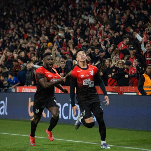 Athletico elimina São Paulo nos pênaltis e avança às quartas da Copa do Brasil