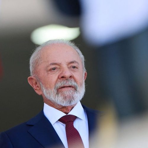 Brasil contrata escritório americano para possível disputa legal contra tarifas de Trump