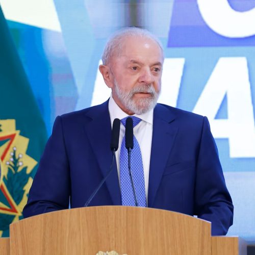 Lula regulamenta novas regras do vale-refeição e governo prevê economia de R$ 8 bilhões em tarifas