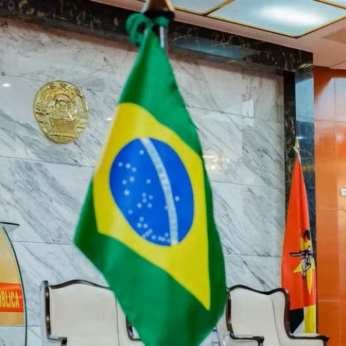 Lula impõe industrialização para exploração de minerais críticos