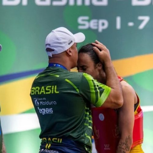 Beatriz Silva de Porto Ferreira brilha no Mundial de Wushu com uma medalha de prata e duas bronzes