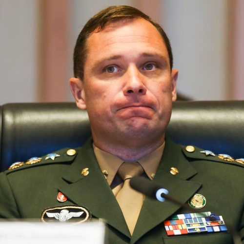 Mauro Cid, delator da trama golpista liderada por Bolsonaro, inicia cumprimento de pena em regime aberto