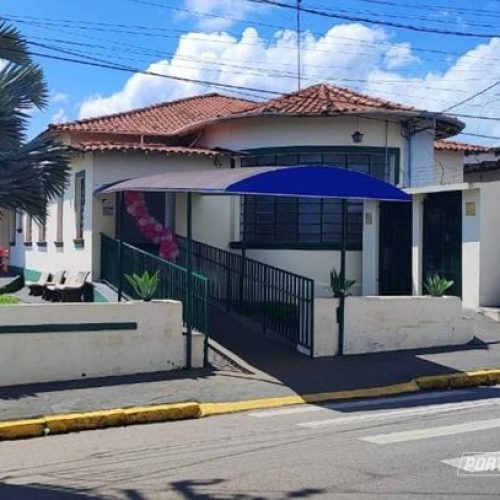 Atrasos nos pagamentos de médicos levantam questionamentos sobre recursos da saúde em Casa Branca