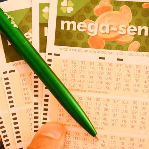 Mega-Sena acumula e prêmio pode chegar a R$ 52 milhões no próximo sorteio