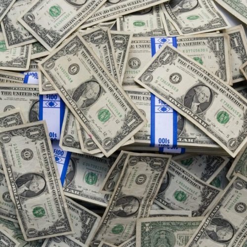 Empresa chinesa fecha compra de minas de ouro no Brasil por US$ 1 bilhão