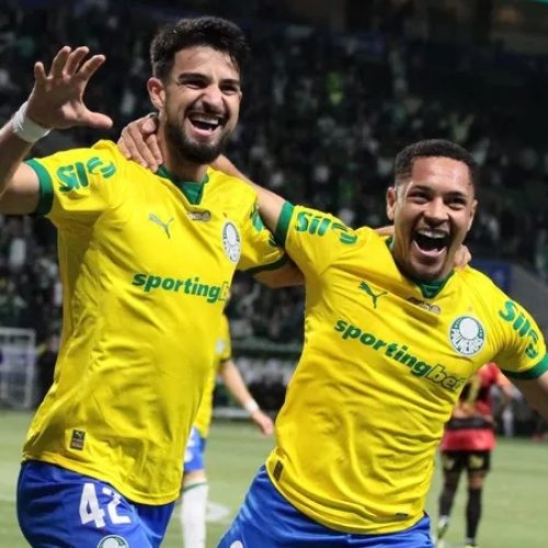 Palmeiras vence Sport por 3 a 0 em noite de gala de Flaco López e segue na cola do líder