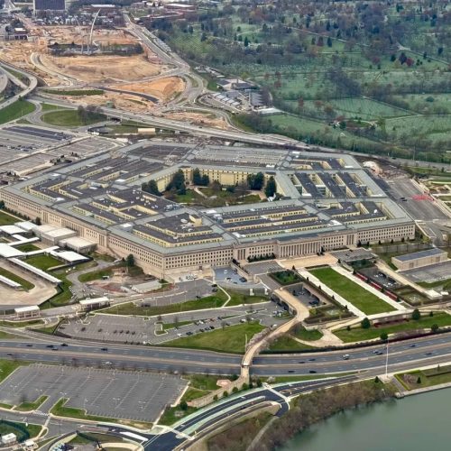 EUA avaliam enviar mais 10 mil soldados ao Oriente Médio em meio à guerra com o Irã