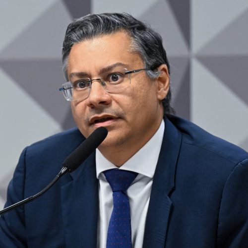 Ex-procurador do INSS se entrega à Polícia Federal e é preso em nova fase de operação contra fraudes