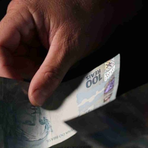 Pagamentos do abono do PIS 2025 para nascidos em setembro e outubro começam nesta terça-feira (15/07)