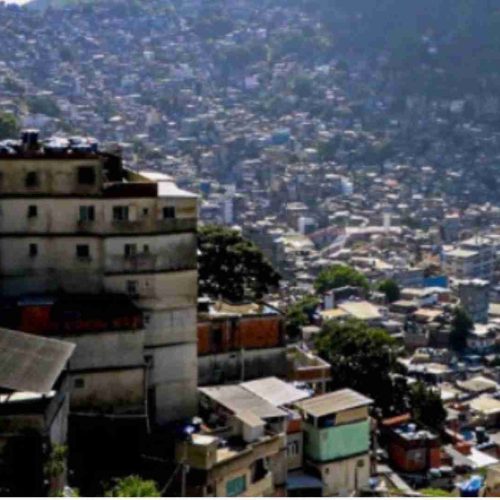 Quatro milhões de pessoas vivem sob domínio de facções e milícias na Região Metropolitana do Rio, aponta pesquisa Datafolha