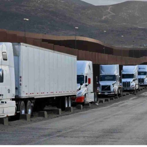 Presidente Trump suspendem emissão de vistos para caminhoneiros estrangeiros nos EUA
