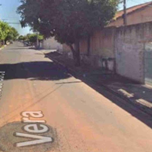 Homem é encontrado morto, nu e com ferimento na genitália