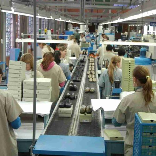 Brasil atinge menor taxa de desemprego dos últimos 20 anos