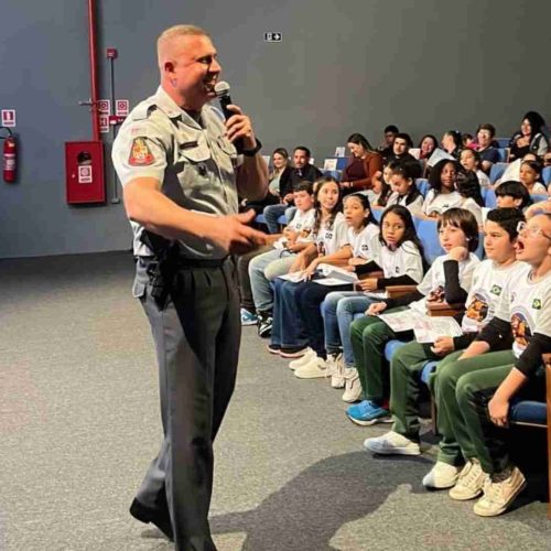 Formaturas do Proerd em Porto Ferreira acontecem neste mês com atrações especiais e presença do mascote Daren