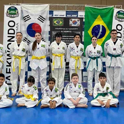 Academia Osni Martins de Taekwondo de Porto Ferreira realizou exame de graduação nessa sexta-feira (28/08)
