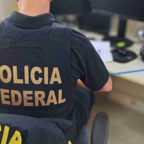 Polícia Federal faz operação para apurar desvios de recursos repassados em razão das enchentes no RS ocorridas em maio de 2024.