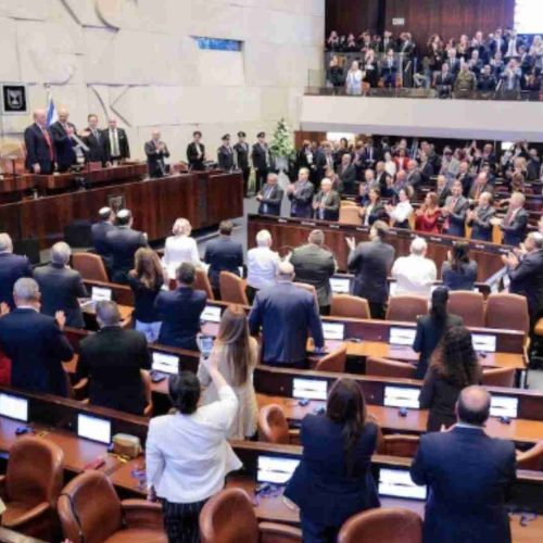 Donald Trump afirma que Israel deve aproveitar a oportunidade de paz